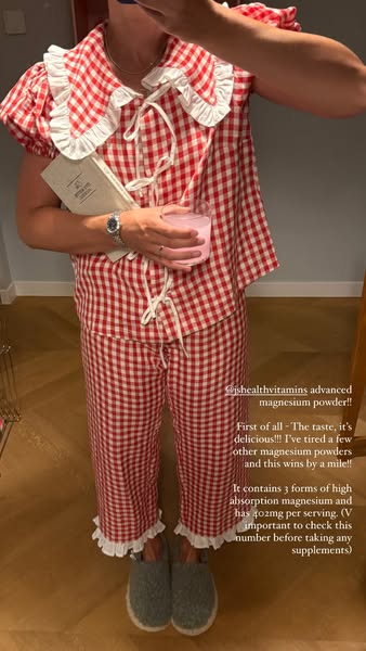 Holliemercedesstyle ad
