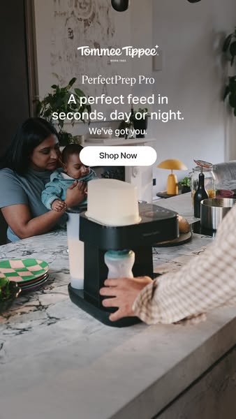 This image promotes the Tommee Tippee PerfectPrep Pro, showcasing how it enables parents to quickly and easily prepare b