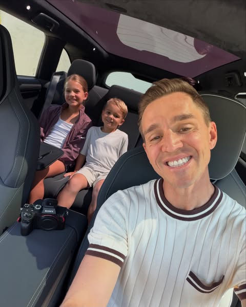 Stuart Holden ad
