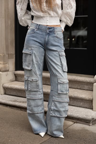 Thefashionguitar ad