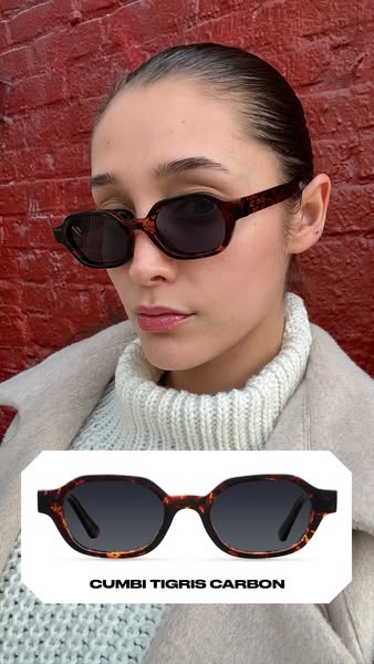 Hailey Sani ad