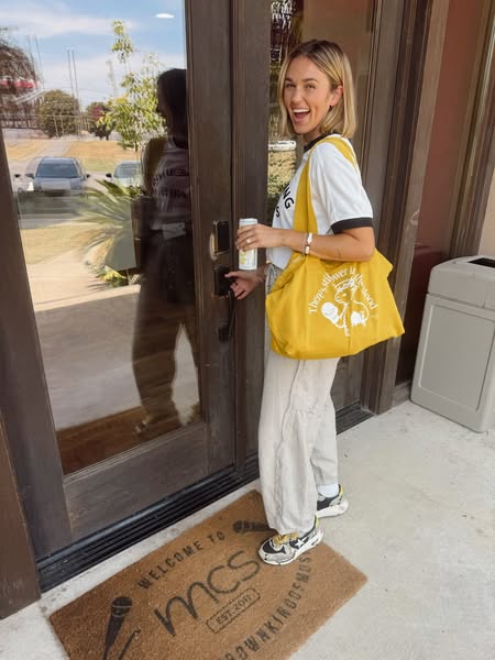 Sadie Robertson ad