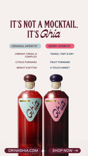 This ad compares the brand's original apéritif with its berry apéritif, highlighting the different flavor profiles o