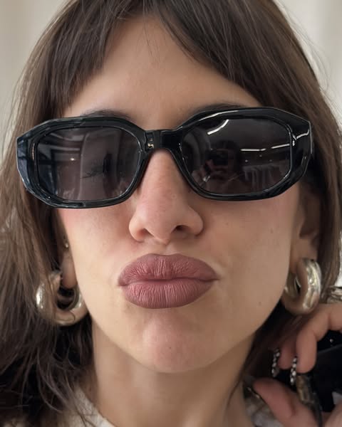rebeca ad