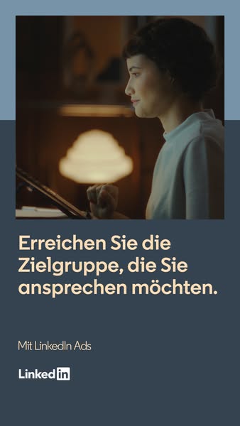 This LinkedIn ad features a woman using a computer and promotes reaching your target audience using LinkedIn ads.