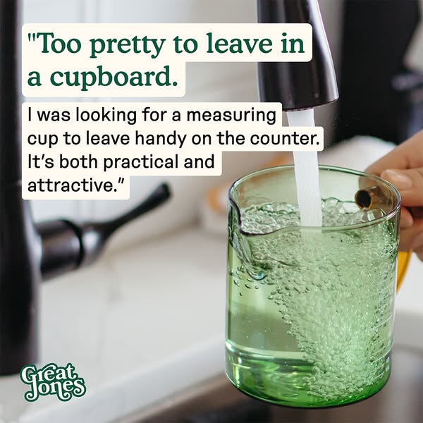 This ad features a customer testimonial describing a glass measuring cup from Great Jones that is practical and attracti