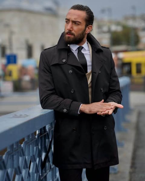 Hollo Men ad