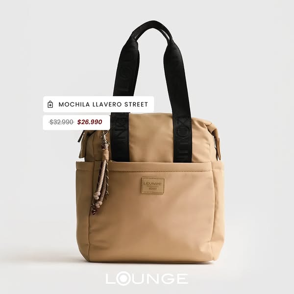 This image showcases a LOUNGE brand "Mochila Llavero Street" bag. A product badge with the name and discounted