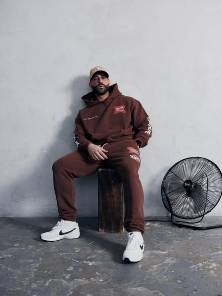 Kenny Santucci ad