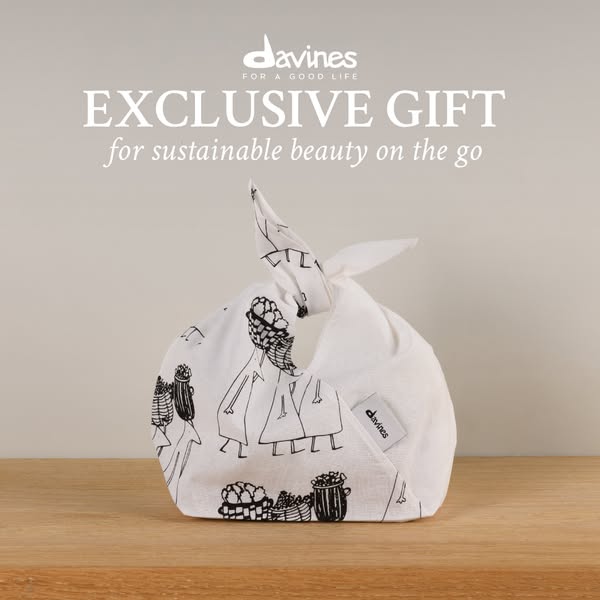 This image ad showcases Davines' brand ethos, and is meant to promote an exclusive gift that comes along with a purc