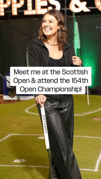 Amanda Balionis ad