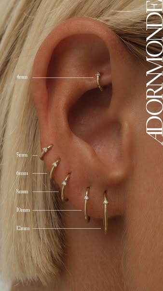 This ad provides a detailed visualization of various earring diameters available from the brand. The ad is designed to g