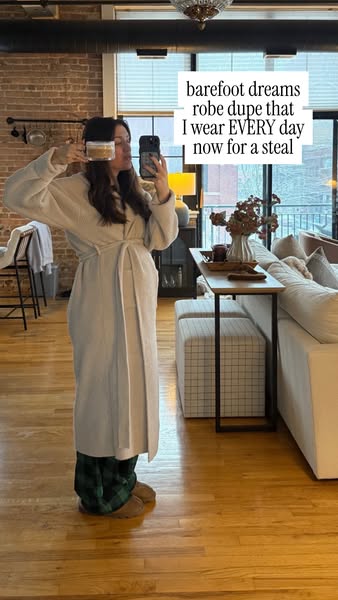 It's All Chic To Me ad