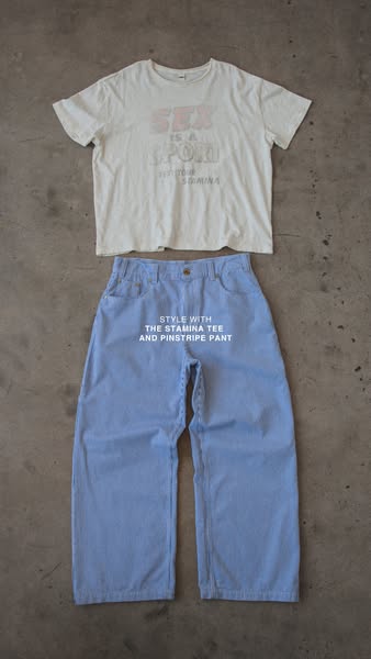 This ad is for apparel and shows a styled outfit consisting of a t-shirt and a pair of jeans.