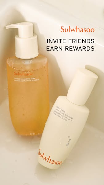 This image ad promotes Sulwhasoo skincare products while also offering a way for customers to earn rewards by inviting f