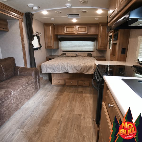 No Bull RV 🇨🇦 ad