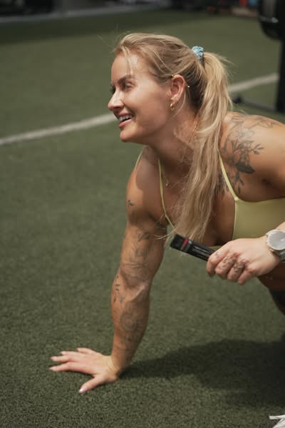 Dani Speegle ad