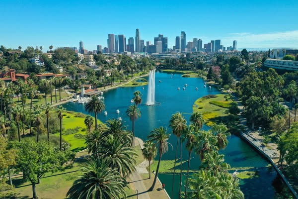 VisitCalifornia ad