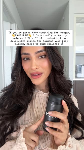 Ariana Wellness Pharmacist ad