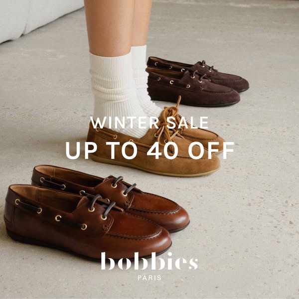 This image ad for Bobbies Paris features three pairs of boat shoes in different colors, with a sale offer.