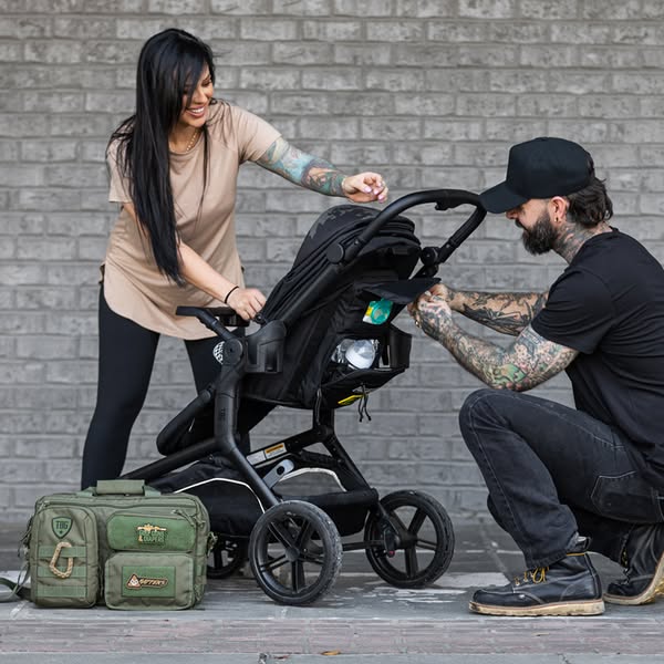 Alex Zedra ad