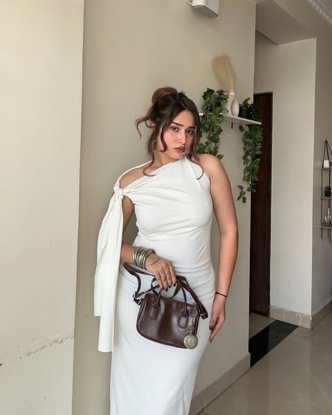 Britney khaturiya  ad