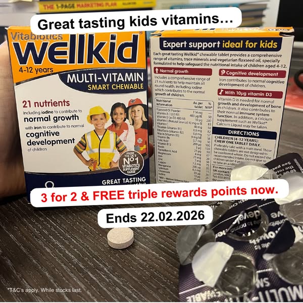 The ad features Wellkid multivitamin smart chewables designed to provide kids ages 4-12 with vitamins and minerals for g