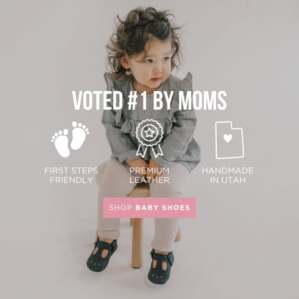 This image ad showcases baby shoes, emphasizing their appeal to moms and their suitability for a baby's first steps.