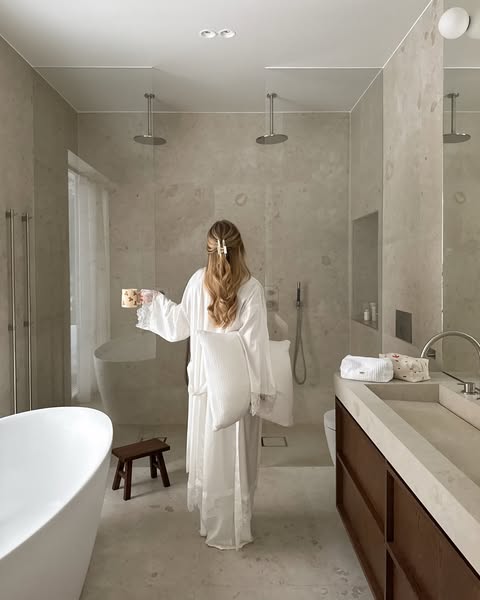 Emma Melin ad