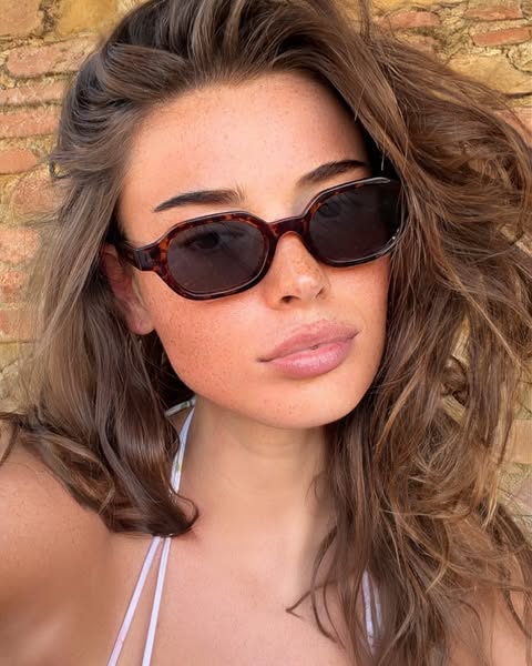 EVA ROSE ad
