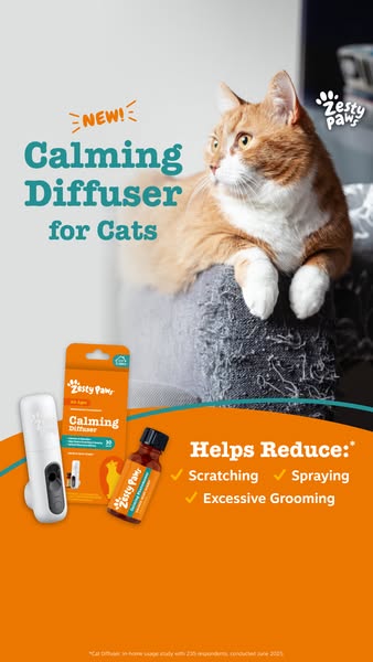 This image ad promotes Zesty Paws Calming Diffuser for Cats, highlighting its ability to reduce scratching, spraying, an