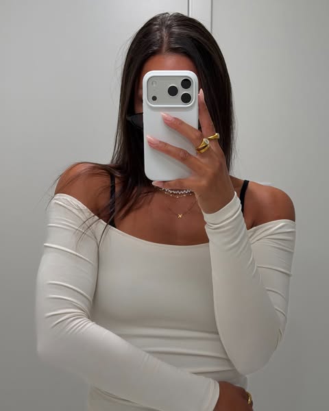 Nairee Kiana Fitness ad