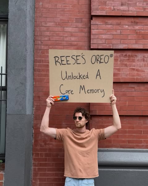 DudewithSign ad