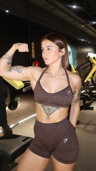Gymshark Women ad