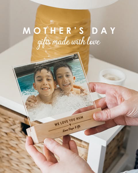 Personalised Favours ad
