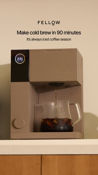 This ad showcases the Fellow cold brew maker and promotes that it can make cold brew in 90 minutes. 