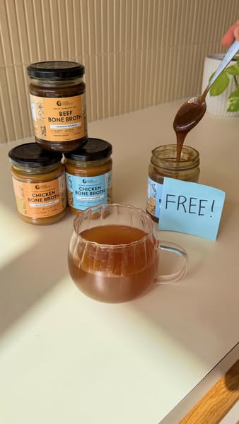 This ad features bone broth products, highlighting the beef and chicken varieties, along with a visual demonstration of 