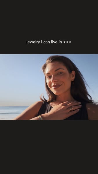 Alyssa Lynch ad