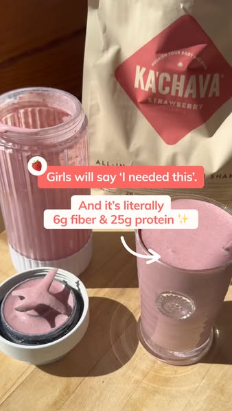 This ad for Ka'Chava strawberry flavor features a protein shake being made and consumed. The ad leverages social pro