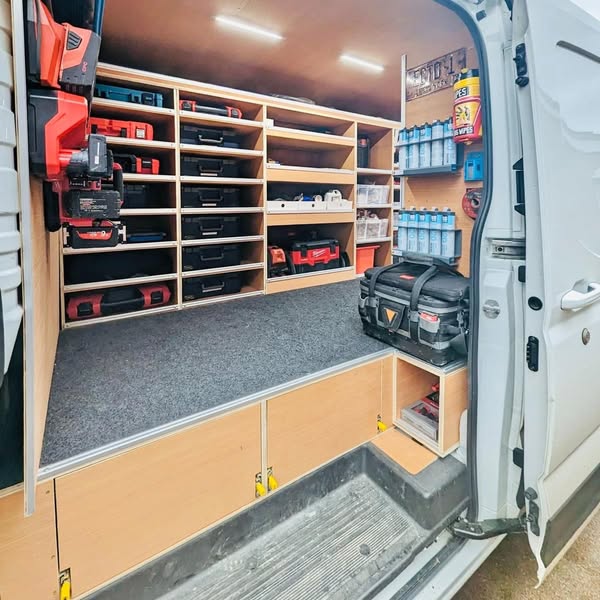 VANFITSOLUTIONS ad