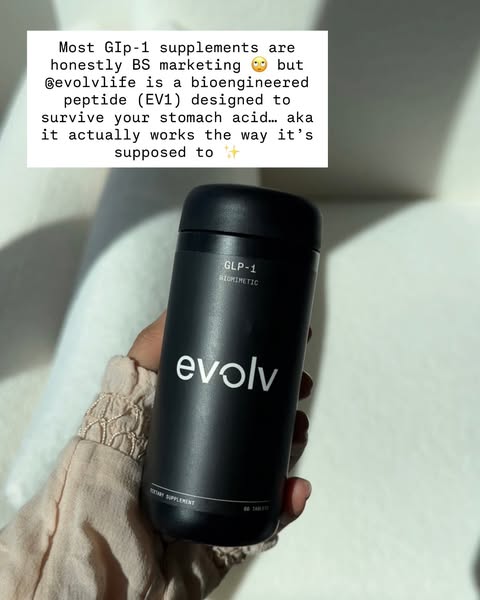 Ariana Wellness Pharmacist ad