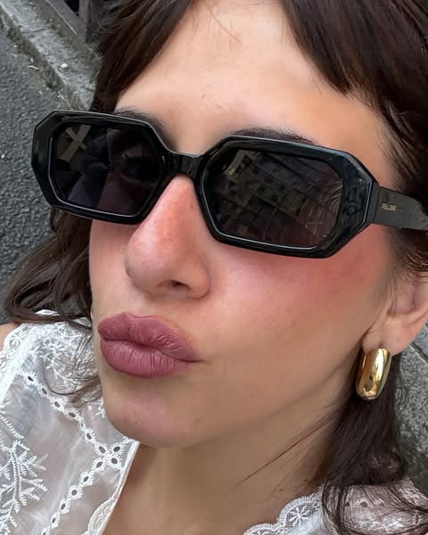rebeca ad