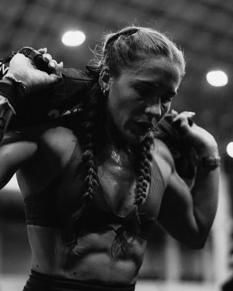 Lucy Davis Fit ad