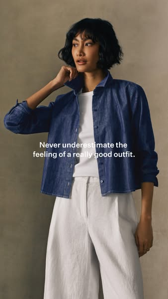 This ad features a woman in an outfit comprised of a denim top, white t-shirt, and light-colored pants. The ad's mes