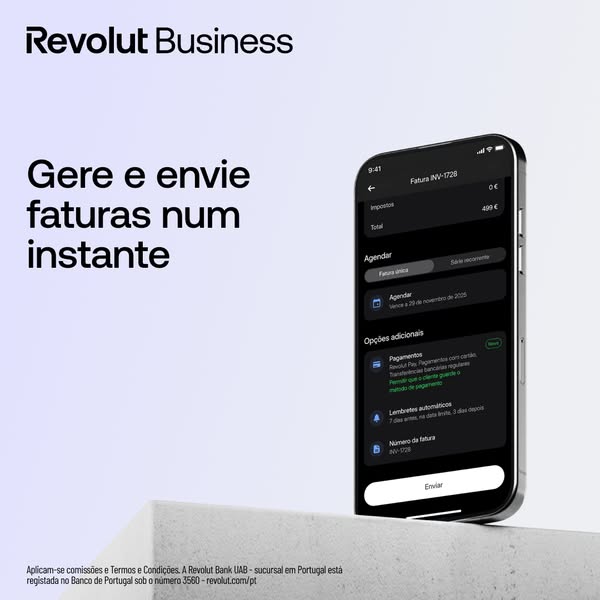 This ad for Revolut Business is in Portuguese, and highlights the invoicing features available in the app. It showcases 