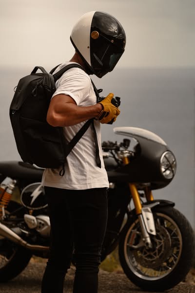 Puko Moto Cafe Racer ad