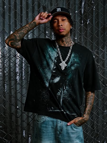 This ad features a celebrity wearing a graphic t-shirt. The ad is a simple product display with a celebrity endorsement.