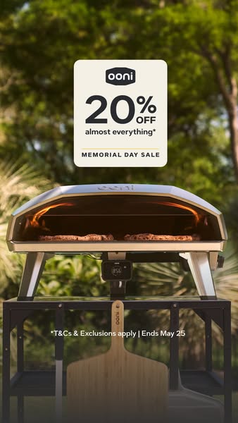 This static image ad by Ooni promotes a Memorial Day sale offering 20% off almost everything. The ad features an Ooni pi
