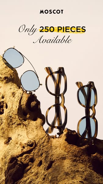 MOSCOT ad