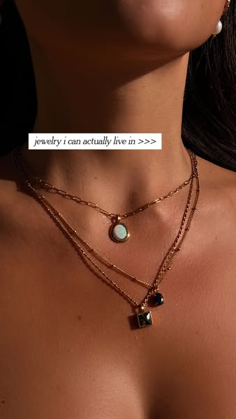 Alyssa Lynch ad